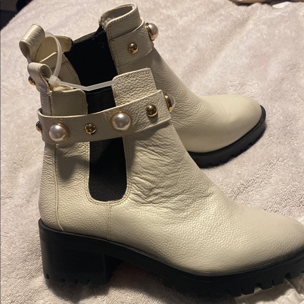 Elegant Cream Ankle Boots with Pearl Detailing